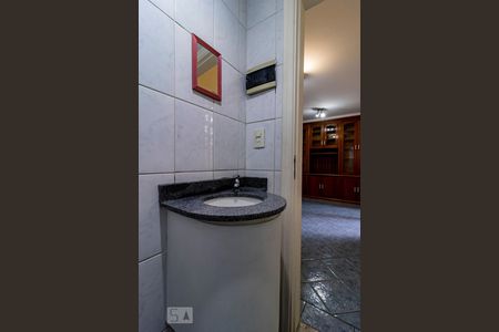 Casa à venda com 285m², 3 quartos e 5 vagasLavabo da Edícula