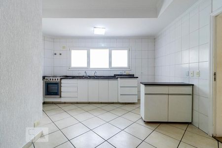Casa à venda com 285m², 3 quartos e 5 vagasCozinha
