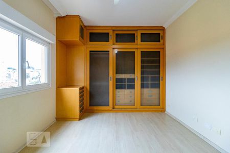 Casa à venda com 285m², 3 quartos e 5 vagasSuíte 1