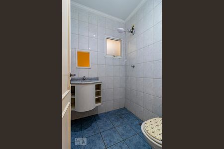 Casa à venda com 285m², 3 quartos e 5 vagasBanheiro da Edícula