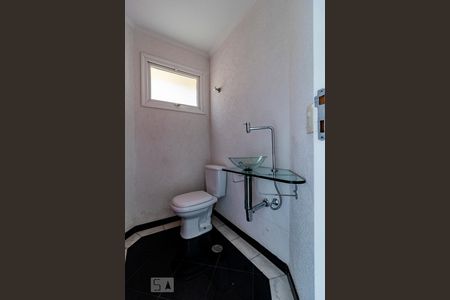 Casa à venda com 285m², 3 quartos e 5 vagasLavabo