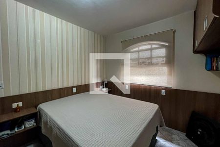 Casa à venda com 220m², 3 quartos e 2 vagasQuarto 3