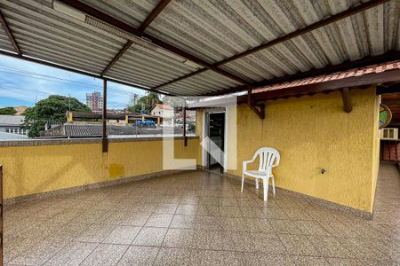 Casa à venda com 220m², 3 quartos e 2 vagasVaranda