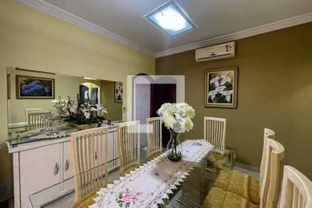 Casa à venda com 220m², 3 quartos e 2 vagasSala de Jantar