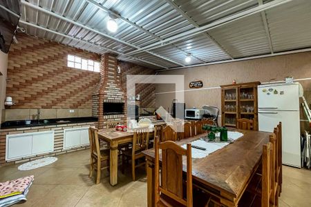 Casa à venda com 220m², 3 quartos e 2 vagasÁrea Gourmet