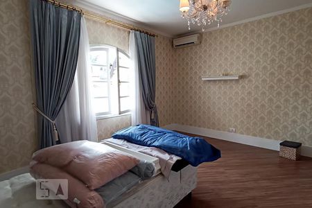 Casa de condomínio à venda com 340m², 4 quartos e 6 vagasQuarto 2