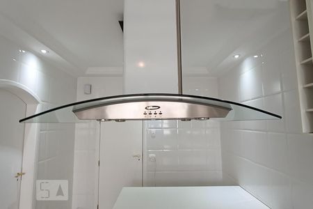 Casa de condomínio à venda com 340m², 4 quartos e 6 vagasDetalhe cozinha - Exaustor