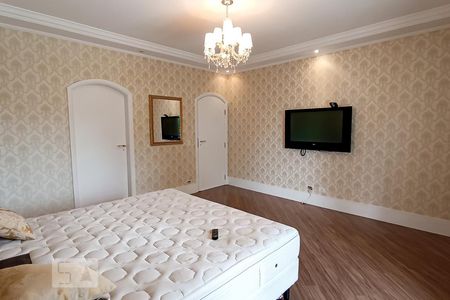 Casa de condomínio à venda com 340m², 4 quartos e 6 vagasSuíte