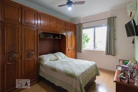 Suíte de apartamento para alugar com 2 quartos, 90m² em Praça da Bandeira, Rio de Janeiro
