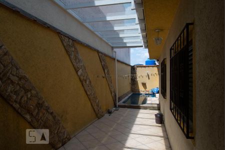 Garagem de casa para alugar com 3 quartos, 200m² em Jardim Vila Formosa, São Paulo