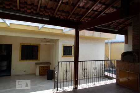 Quintal de casa para alugar com 3 quartos, 200m² em Jardim Vila Formosa, São Paulo