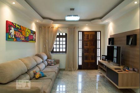 Casa para alugar com 3 quartos, 200m² em Jardim Vila Formosa, São Paulo