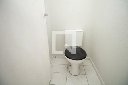 Casa à venda com 220m², 3 quartos e 1 vagaEdícula - banheiro 