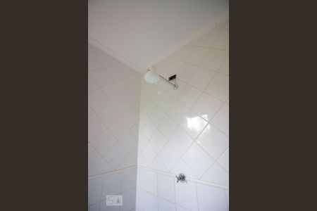 Casa de condomínio à venda com 700m², 4 quartos e 4 vagasChuveiro