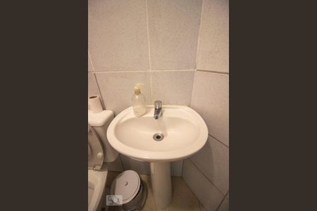 Casa de condomínio à venda com 700m², 4 quartos e 4 vagasBanheiro Social