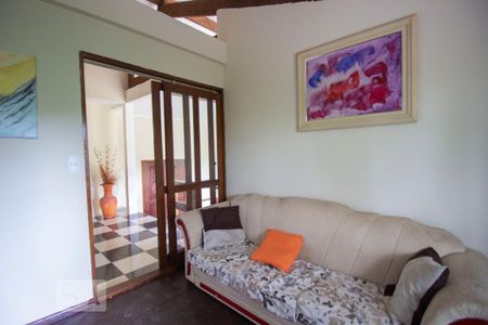 Casa de condomínio à venda com 700m², 4 quartos e 4 vagasSala de TV