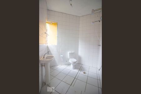 Casa de condomínio à venda com 700m², 4 quartos e 4 vagasBanheiro de Serviço