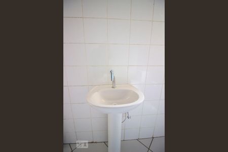 Casa de condomínio à venda com 700m², 4 quartos e 4 vagasBanheiro de Serviço