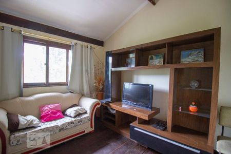 Casa de condomínio à venda com 700m², 4 quartos e 4 vagasSala de TV