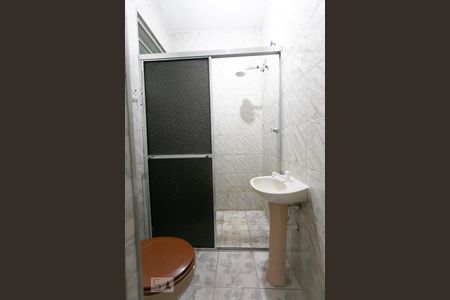 Banheiro de casa para alugar com 1 quarto, 40m² em Vila Progresso , São Paulo