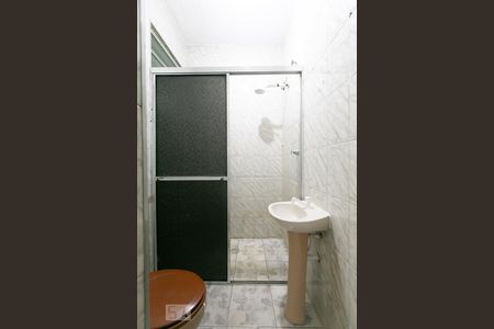 Banheiro de casa para alugar com 1 quarto, 40m² em Vila Progresso , São Paulo