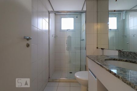 Apartamento à venda com 234m², 3 quartos e 3 vagasBanheiro da Suíte 2