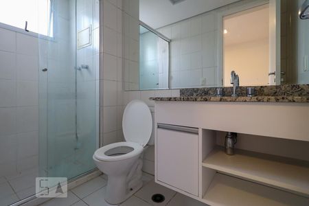 Apartamento à venda com 234m², 3 quartos e 3 vagasBanheiro da Suíte 1