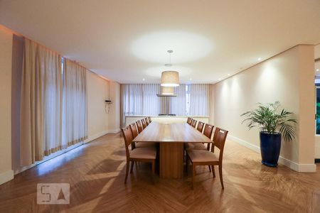 Apartamento à venda com 234m², 3 quartos e 3 vagasSalão de Festas