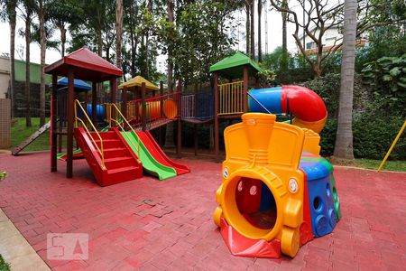 Apartamento à venda com 234m², 3 quartos e 3 vagasPlayground