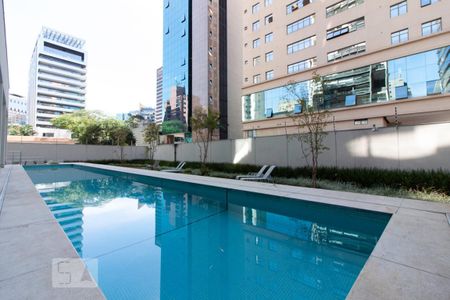 Studio para alugar com 40m², 1 quarto e 1 vaga Studio para alugar com 40m², 1 quarto e 1 vagaÁrea comum - Piscina