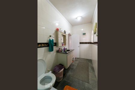 Casa à venda com 480m², 3 quartos e 3 vagasBanheiro da Suíte