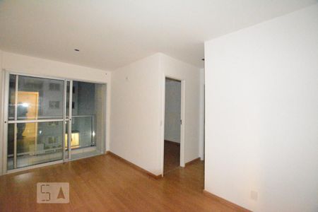 Sala de apartamento para alugar com 2 quartos, 45m² em Irajá, Rio de Janeiro