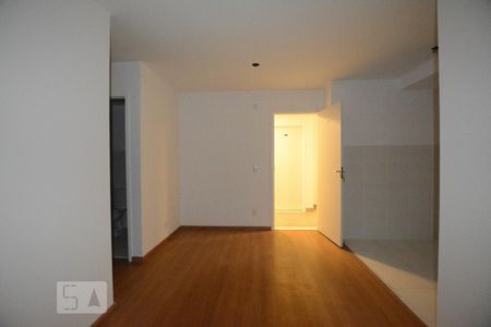 Sala de apartamento para alugar com 2 quartos, 45m² em Irajá, Rio de Janeiro
