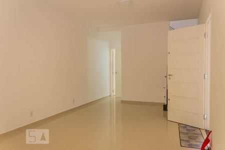 Casa à venda com 144m², 3 quartos e 4 vagasSala