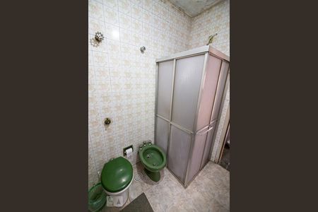 Banheiro 1 de casa à venda com 3 quartos, 250m² em Jardim Sarah, São Paulo