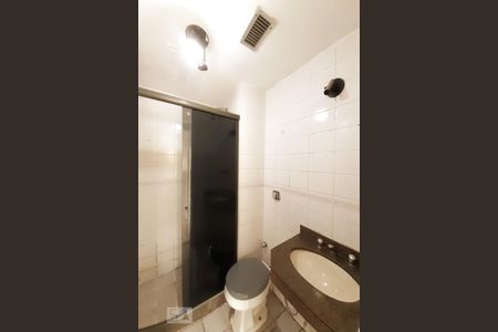 Apartamento à venda com 69m², 2 quartos e 1 vaga Apartamento à venda com 69m², 2 quartos e 1 vagaBanheiro Social