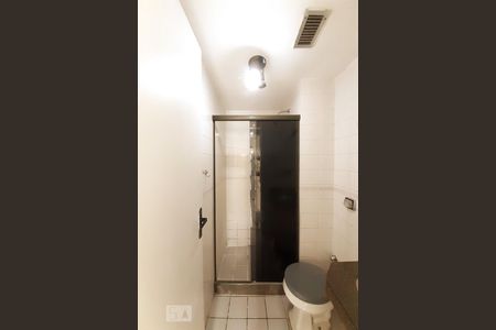 Apartamento à venda com 69m², 2 quartos e 1 vaga Apartamento à venda com 69m², 2 quartos e 1 vagaBanheiro Social