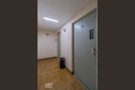 Apartamento à venda com 112m², 3 quartos e 2 vagas Apartamento à venda com 112m², 3 quartos e 2 vagasElevadores