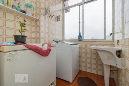 Apartamento à venda com 112m², 3 quartos e 2 vagas Apartamento à venda com 112m², 3 quartos e 2 vagasÁrea de Serviço