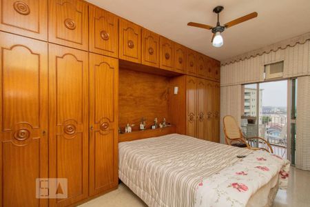 Apartamento à venda com 112m², 3 quartos e 2 vagas Apartamento à venda com 112m², 3 quartos e 2 vagasSuíte