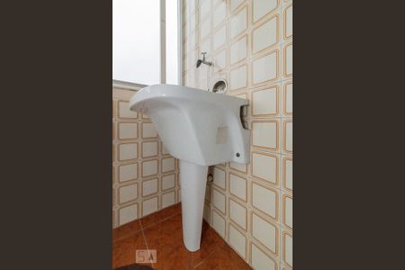 Apartamento à venda com 112m², 3 quartos e 2 vagas Apartamento à venda com 112m², 3 quartos e 2 vagasDetalhe da Área de Serviço