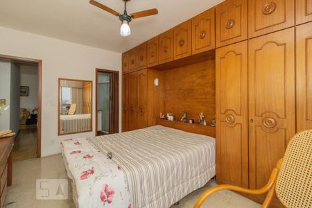 Apartamento à venda com 112m², 3 quartos e 2 vagas Apartamento à venda com 112m², 3 quartos e 2 vagasSuíte