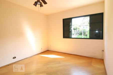 Casa à venda com 150m², 3 quartos e 2 vagasQuarto 3