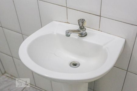 Casa para alugar com 60m², 1 quarto e sem vaga Casa para alugar com 60m², 1 quarto e sem vagaBanheiro