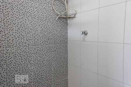 Casa à venda com 110m², 2 quartos e 2 vagas Casa à venda com 110m², 2 quartos e 2 vagasBanheiro de Serviço