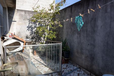 Casa à venda com 110m², 2 quartos e 2 vagas Casa à venda com 110m², 2 quartos e 2 vagasQuintal