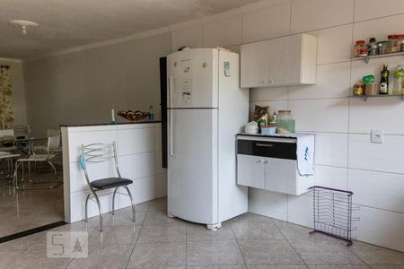 Casa à venda com 110m², 2 quartos e 2 vagas Casa à venda com 110m², 2 quartos e 2 vagasCozinha