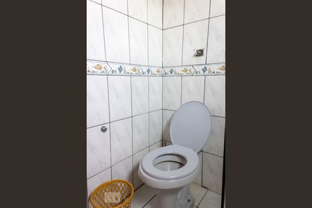 Casa à venda com 110m², 2 quartos e 2 vagas Casa à venda com 110m², 2 quartos e 2 vagasBanheiro