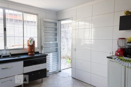 Casa à venda com 110m², 2 quartos e 2 vagas Casa à venda com 110m², 2 quartos e 2 vagasCozinha