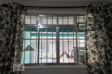 Sala - Detalhe Janela de casa à venda com 2 quartos, 110m² em Fazenda da Juta, São Paulo